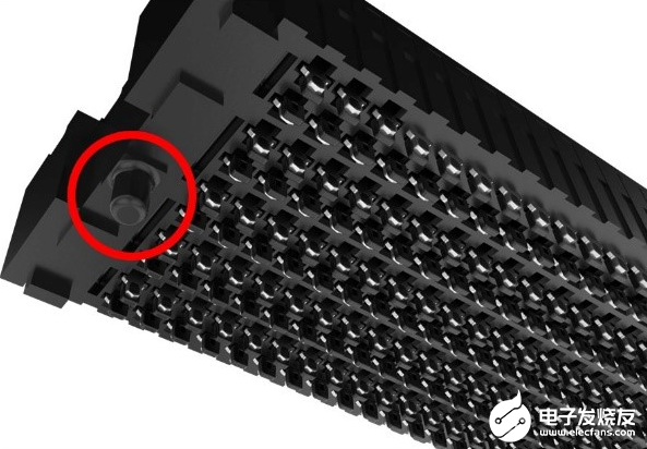 PCB板间多连接器组对齐的难题和解决措施